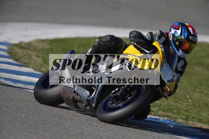 /Archiv-2024/02 29.01.-02.02.2024 Moto Center Thun Jerez/Gruppe gruen-green/251